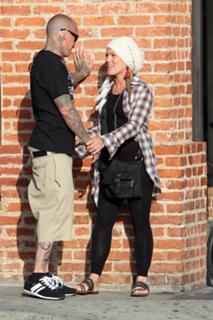 P!nk feet photo thumbnail