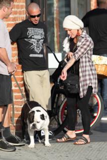 P!nk feet photo thumbnail