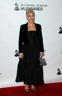 P!nk feet photo thumbnail