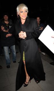 P!nk feet photo thumbnail