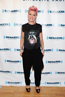 P!nk feet photo thumbnail