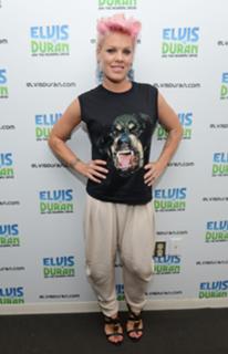 P!nk feet photo thumbnail