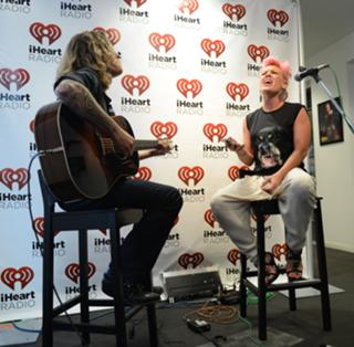 P!nk feet photo thumbnail