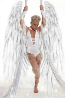 P!nk feet photo thumbnail