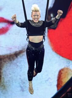 P!nk feet photo thumbnail