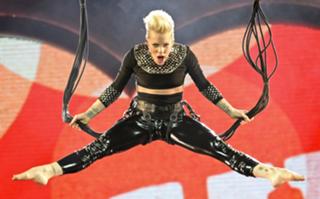 P!nk feet photo thumbnail