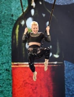 P!nk feet photo thumbnail