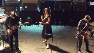 PJ Harvey feet photo 7