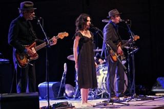 PJ Harvey feet photo 19