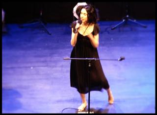 PJ Harvey feet photo 1