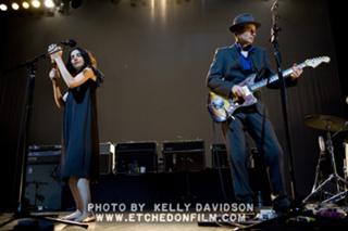 PJ Harvey feet photo 1