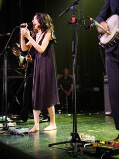PJ Harvey feet photo 8