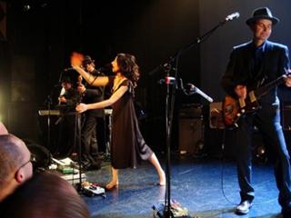 PJ Harvey feet photo 9