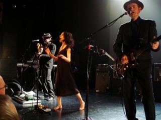 PJ Harvey feet photo 5