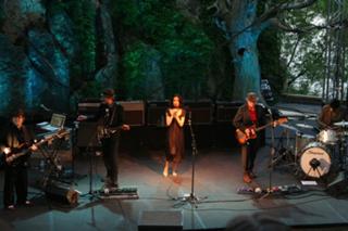 PJ Harvey feet photo 8