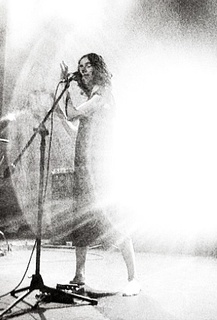 PJ Harvey feet photo 4