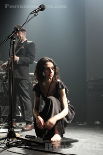 PJ Harvey feet photo 2
