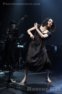 PJ Harvey feet photo 1