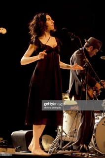 PJ Harvey feet photo 10