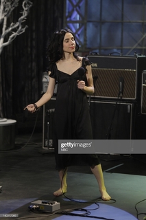 PJ Harvey feet photo 9