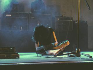 PJ Harvey feet photo 1