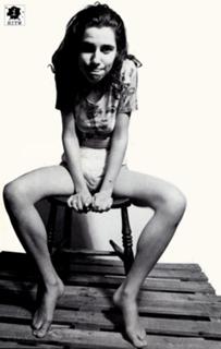 PJ Harvey feet photo 2