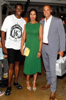Padma Lakshmi feet photo thumbnail