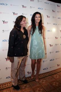 Padma Lakshmi feet photo thumbnail