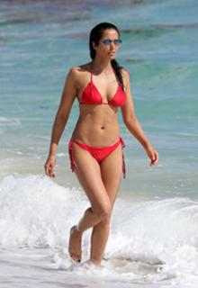 Padma Lakshmi feet photo thumbnail