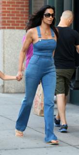Padma Lakshmi feet photo thumbnail