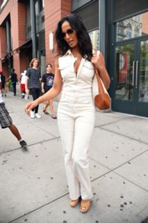Padma Lakshmi feet photo thumbnail