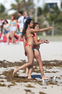 Padma Lakshmi feet photo thumbnail