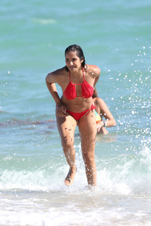 Padma Lakshmi feet photo thumbnail