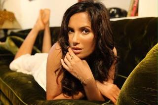 Padma Lakshmi feet photo thumbnail