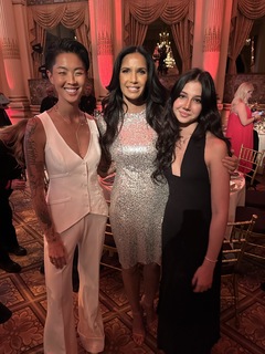 Padma Lakshmi feet photo thumbnail