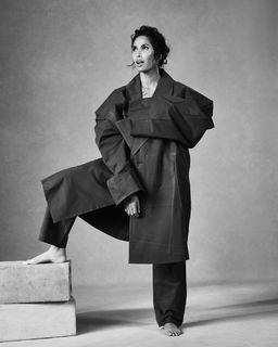 Padma Lakshmi feet photo thumbnail