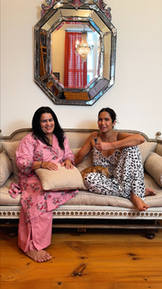 Padma Lakshmi feet photo thumbnail