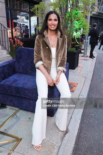 Padma Lakshmi feet photo thumbnail