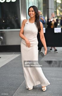 Padma Lakshmi feet photo thumbnail