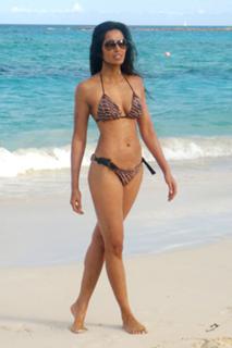 Padma Lakshmi feet photo thumbnail