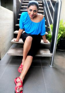 Padmapriya feet photo 15
