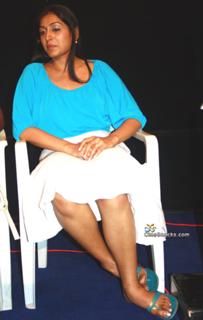 Padmapriya feet photo 1