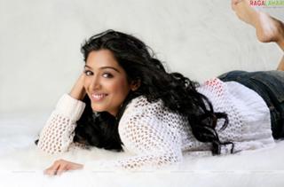 Padmapriya feet photo 1