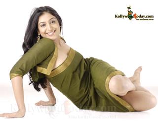 Padmapriya feet photo 13