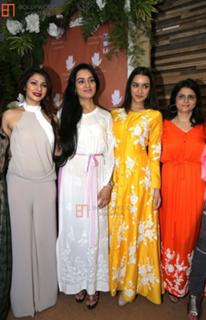 Padmini Kolhapure feet photo 14
