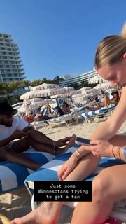Paige Bueckers feet photo 3