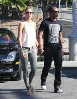 Paige Butcher feet photo thumbnail
