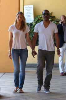 Paige Butcher feet photo thumbnail