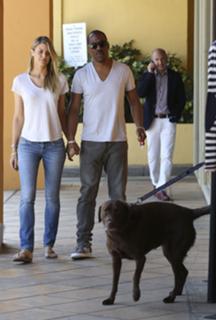 Paige Butcher feet photo thumbnail