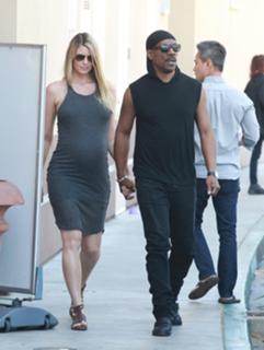 Paige Butcher feet photo thumbnail